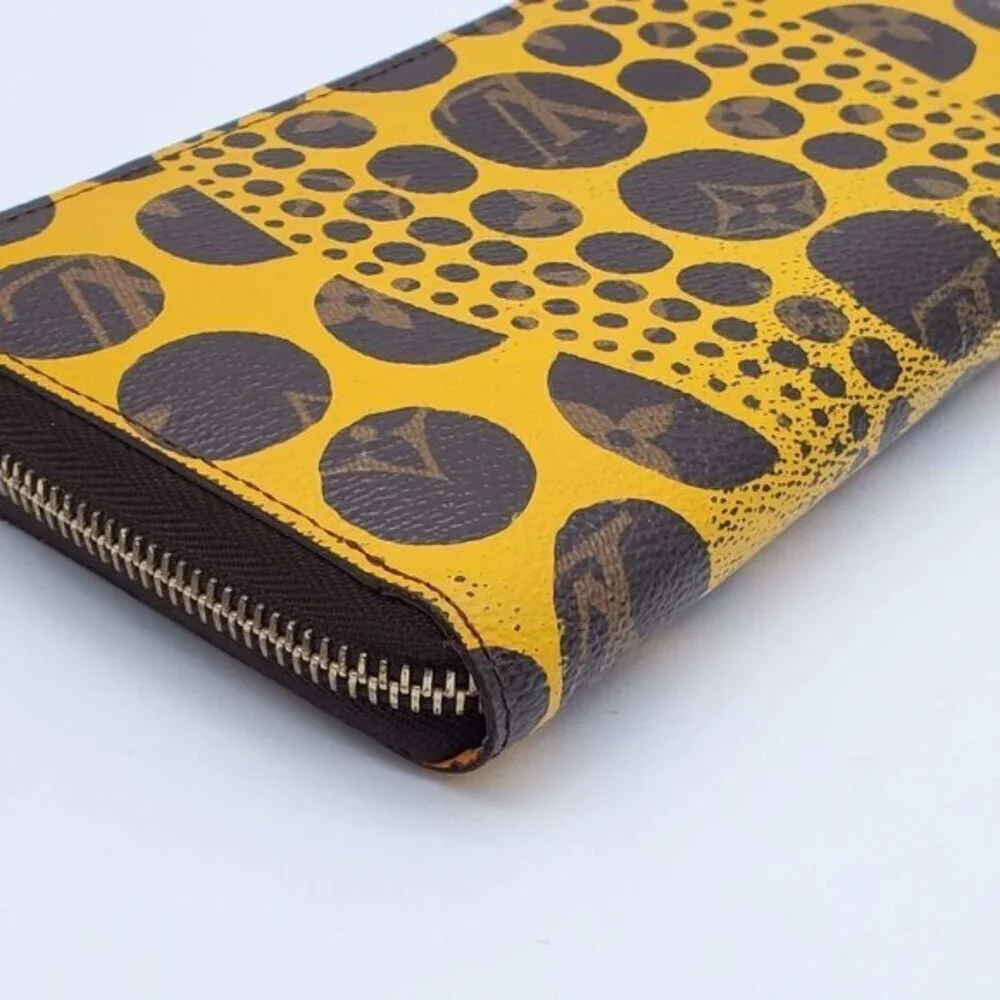 Authentic Louis Vuitton Yayoi Kusama Zippy Wallet Yellow Monogram Dots